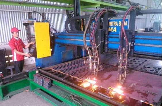 AMPH RI mendesak Kejari Sukabumi mengusut dugaan korupsi pembiayaan Rp176,7 miliar oleh BRI Syariah kepada PT Alpindo Mitra Baja yang dinyatakan pailit.