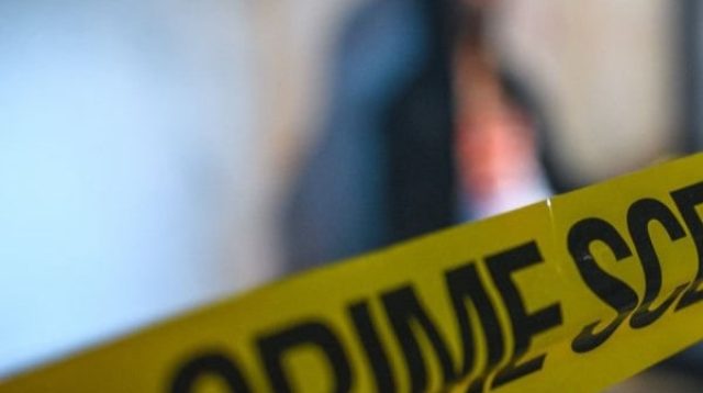 Sesosok mayat tanpa kepala ditemukan di Sungai Curug Darismin, Ciracap, Sukabumi. Polisi lakukan penyelidikan dan menunggu hasil autopsi.