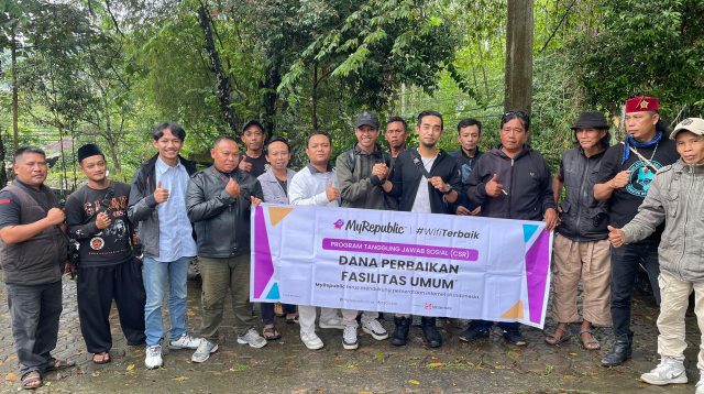 Transformasi digital desa di Sukabumi semakin berkembang. Ketua Milenial/Gen Z Sukabumi, Gilang Ramadan, menegaskan peran pemuda dalam mendorong digitalisasi administrasi dan menciptakan desa ramah investasi yang modern, transparan, dan berdaya saing.