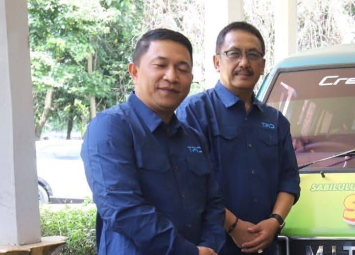 Satu tahun kepemimpinan Bupati Sukabumi Asep Japar dan Wakil Bupati Andreas periode 2025–2030 mendapat sorotan dari PIM KABSI. Infrastruktur jalan rusak, pengangguran, angka putus sekolah, hingga isu Geopark Ciletuh menjadi catatan evaluasi.