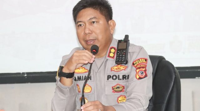 Kasus kematian bocah 13 tahun asal Jampangkulon, Sukabumi, terus diselidiki Polres Sukabumi dengan memeriksa 16 saksi dan bukti medis guna mengungkap dugaan kekerasan yang dialami korban.