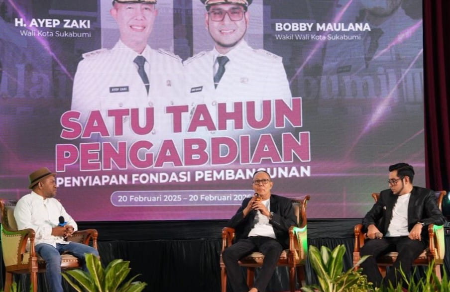 Refleksi satu tahun pemerintahan tersebut digelar dalam forum bertajuk “Satu Tahun Pengabdian, Penyiapan Fondasi Pembangunan” yang berlangsung di Gedung Juang 45, dengan dihadiri jajaran Forkopimda, Sekretaris Daerah, serta berbagai elemen masyarakat.