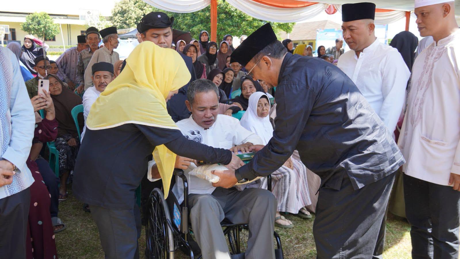 Pemerintah Kabupaten Sukabumi menerima amanah hewan kurban dari Keluarga Besar Bakrie melalui Laznas Bakrie Amanah untuk dibagikan kepada masyarakat yang membutuhkan menjelang Hari Raya Idul Adha 1447 Hijriah.
