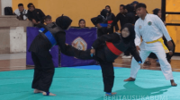 Sebanyak 250 pesilat pelajar dari berbagai daerah di Kabupaten Sukabumi menunjukkan kemampuan terbaiknya dalam Festival Pencak Silat Pelajar yang digelar di GOR Pemuda Cisaat, Minggu (24/5/2026).