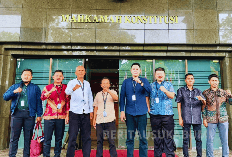 Tiga kader Muhammadiyah asal Sukabumi, yakni Andri Sumarna, Muhamad Fajri Nur Rizky, dan Rozak Daud, mengajukan uji materi terhadap Pasal 52A beserta Penjelasannya dalam Undang-Undang Nomor 3 Tahun 2006 tentang Perubahan atas Undang-Undang Nomor 7 Tahun 1989 tentang Peradilan Agama.