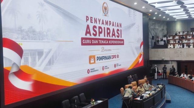 Delegasi ASN PPPK Kabupaten Sukabumi yang dipimpin Kris Dwi Purnomo menyampaikan enam aspirasi strategis dalam Rakornas Guru dan Tenaga Kependidikan Nasional di DPR RI, termasuk kepastian status PPPK Paruh Waktu menjadi Penuh Waktu.