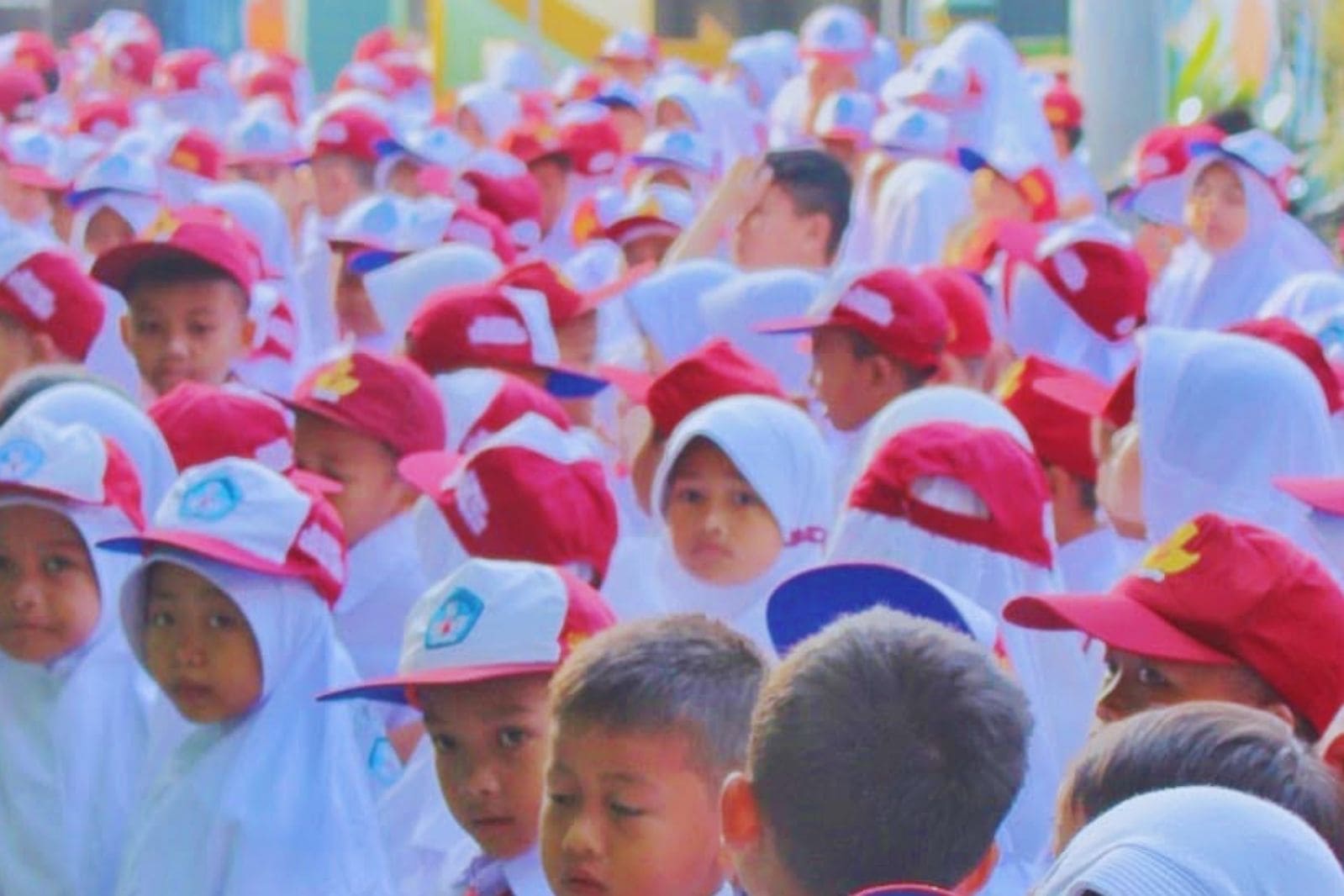 Anggota DPRD Kota Sukabumi Fraksi PKS Danny Ramdhany menilai regrouping SD Negeri menjadi solusi meningkatkan mutu pendidikan, efisiensi anggaran, dan optimalisasi tenaga pendidik di Kota Sukabumi.