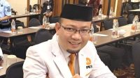Anggota DPRD Kota Sukabumi Abdul Kohar mengingatkan seluruh pihak agar tidak melakukan pemotongan maupun manipulasi data penerima bansos beras 30 kilogram. DPRD siap mengawasi penyaluran bantuan agar tepat sasaran.