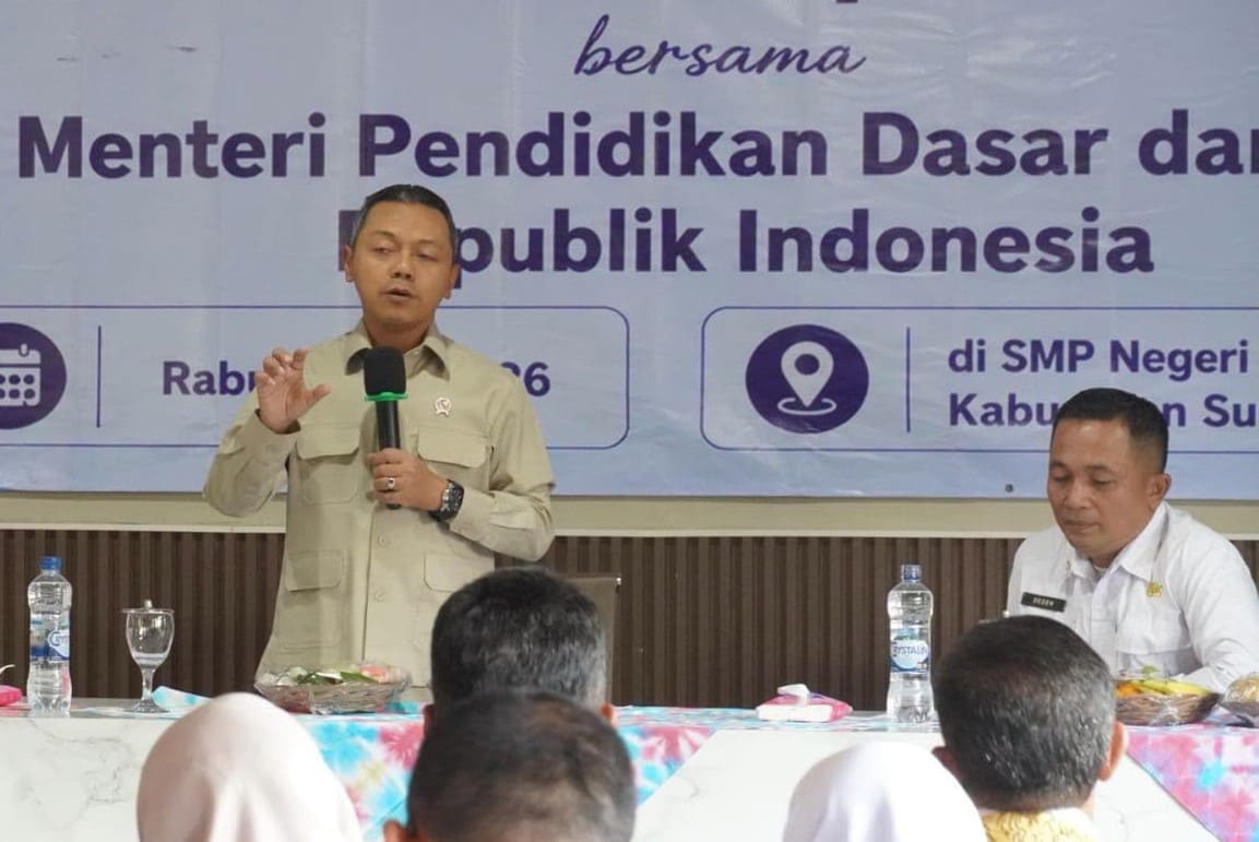 Wamendikdasmen RI menambah bantuan rehabilitasi menjadi 174 sekolah di Kabupaten Sukabumi serta mendorong percepatan penanganan Anak Tidak Sekolah melalui kolaborasi pemerintah.