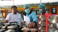 PJJ diberlakukan di wilayah terdampak erupsi Gunung Anak Krakatau. BGN menghentikan sementara MBG di sekolah selama pembelajaran tatap muka ditiadakan.