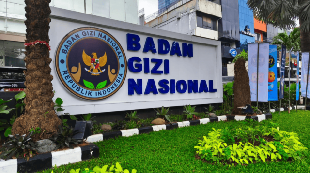 BGN mengungkap tiga penyebab dana operasional SPPG tidak cair, mulai dari laporan harian SIPGN, ketidaksesuaian data penerima MBG, hingga penggunaan anggaran yang tidak disiplin.